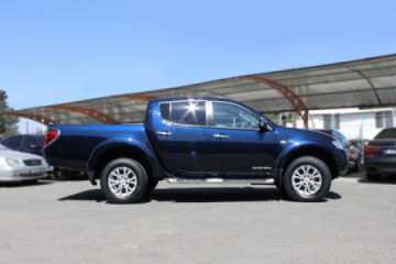 MITSUBISHI